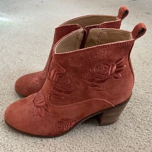 Lucky Brand suede heeled ankle boots